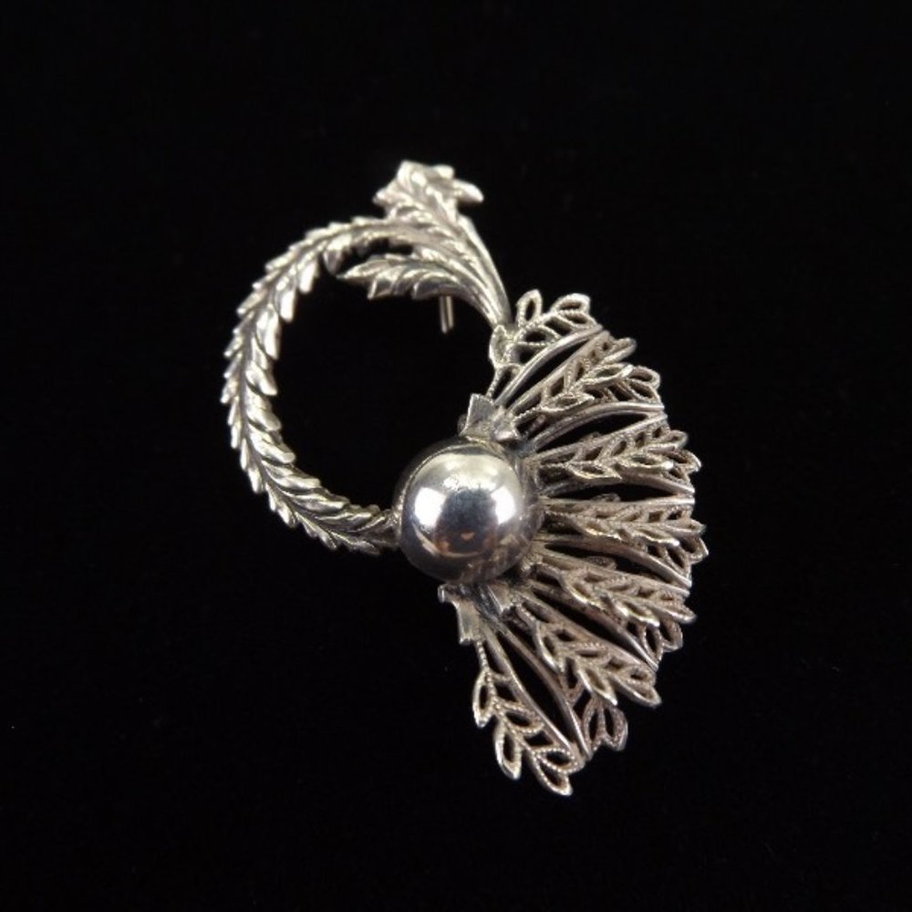 .925 Sterling Silver Art Nouveau Filigree Brooch by Jewelart